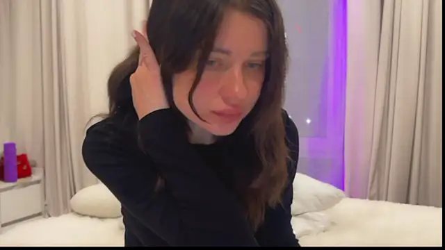 Nicolekira webcam show