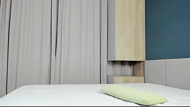 jinnyjion élő XXX-chatje