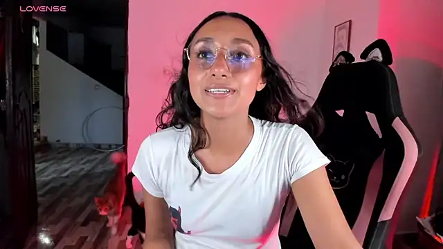 adrena_10 élő XXX-chatje