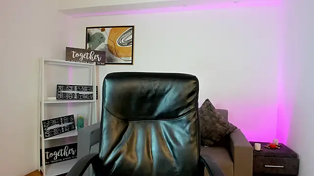 Chatroom XXX en direct de Alicee_Broownn