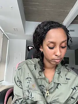 Your_Paris Chat XXX in diretta