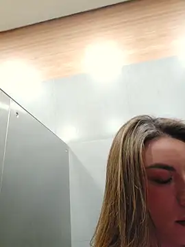 Chat +18 de Karen_San_Miguel ao vivo