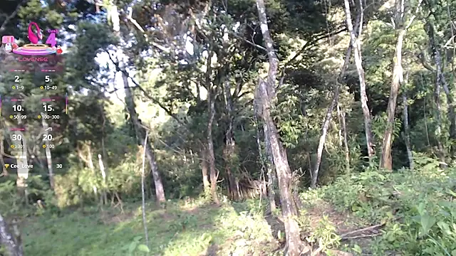 esmeralda_li's Live XXX Chat