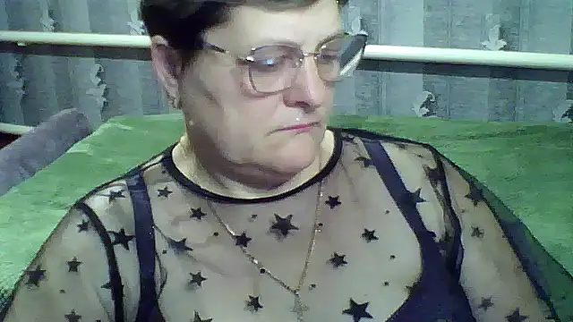 Chat +18 de ElzaJewel ao vivo