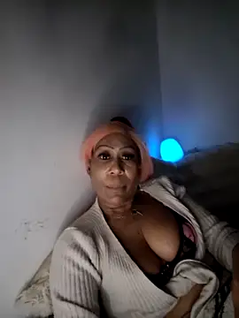 iamlalamilano's Live XXX Chat