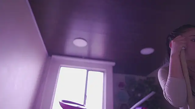 Chat +18 de Rebecah_1 ao vivo