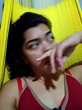 Rocioardiente's Live XXX Chat