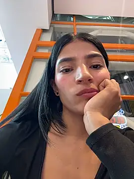 Ema_Rose_ live XXX chat