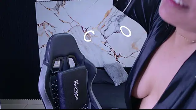 Sophie19__'s Live XXX Chat