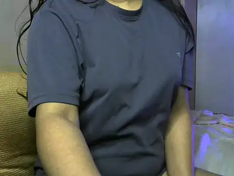 Yalina1's Live XXX Chat