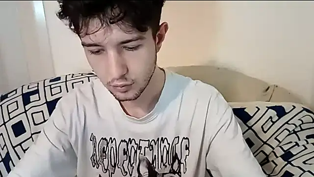 Show modela _ZaneX na web-kameri