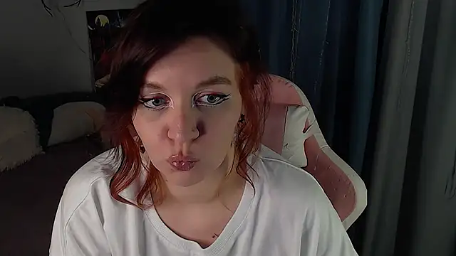 Milaniya_Poolys Adlı Modelin Canlı XXX Sohbeti