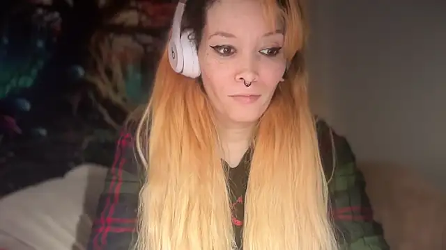 FRRANNKIE Show in webcam