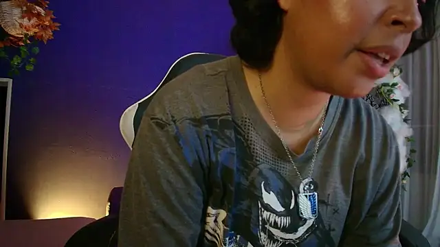 Онлайн чат XXX Emmapark_