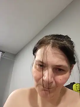 XXX chat uživo modela roksa2026