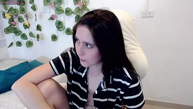 Онлайн чат XXX tania_sweet__