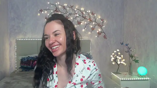 แชท XXX สดของ KaraCriegs