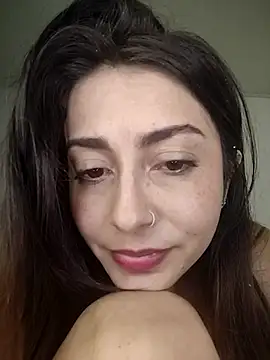 AmyLov342 Adlı Modelin Canlı XXX Sohbeti