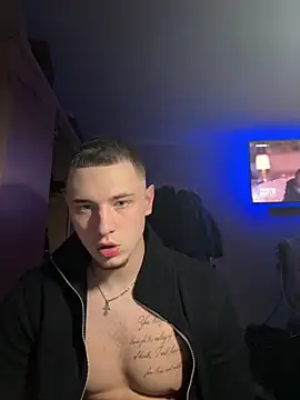 ChanningboyのライブXXXチャット