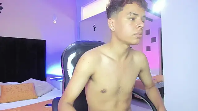 Chatroom XXX en direct de Xavier_Fox___