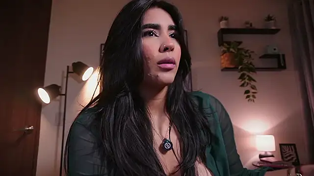 Isabella_dior's Webcam Show