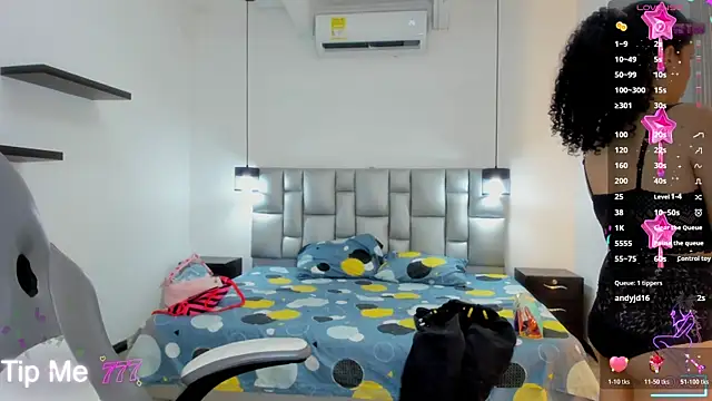 Chatroom XXX en direct de NoaMalak7