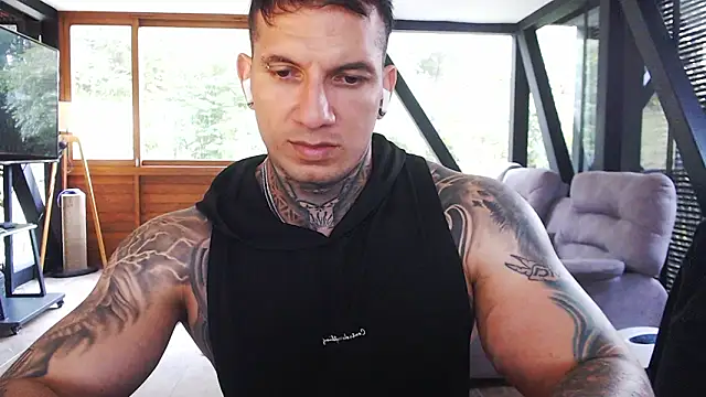 Shane_Clay Adlı Modelin Canlı XXX Sohbeti