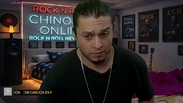 Czat XXX na żywo – chino_roz