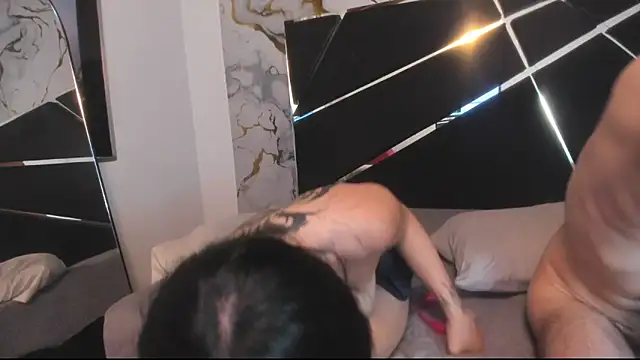 XXX chat uživo modela Couple_In_Heat