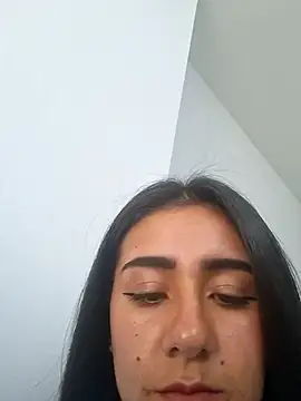 Онлайн чат XXX CAROLINE__07