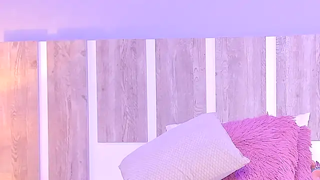 EmilySearssのライブXXXチャット