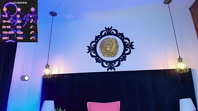 Skyee_angel élő XXX-chatje