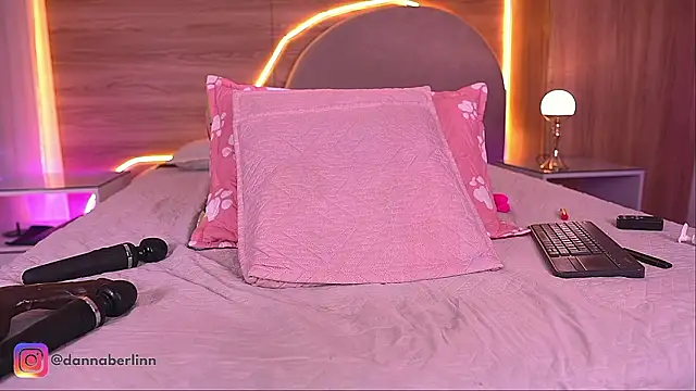 danna_berlin_'s Live XXX Chat