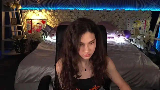 BabyFlowerr Chat XXX in diretta