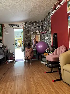 TranSexualJade95 élő XXX-chatje