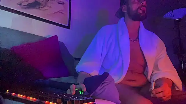 Show de Guyst049 na webcam