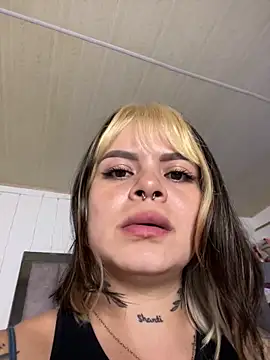 _CuteGirls_: онлайн-секс-чат