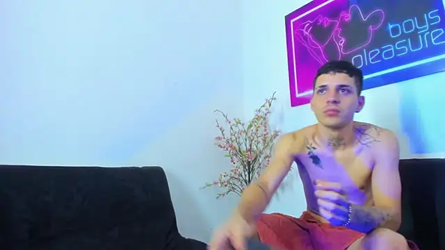 Show de Pleasure_boys_hot na webcam