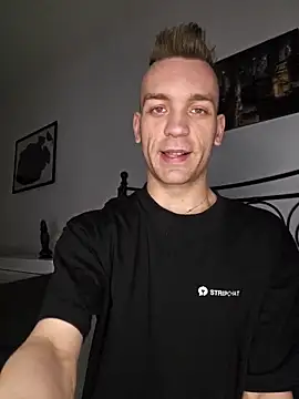 nickdtr23's Webcam Show