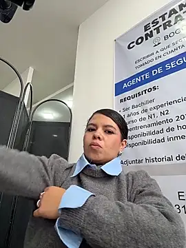 Ariana-07 – Kamerová šou