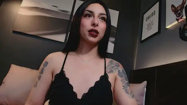 LetisiaRocks webcam show