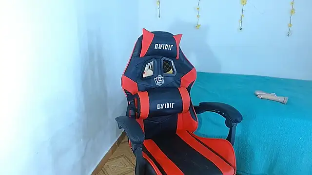 Chat XXX en directo de sajecrismaa