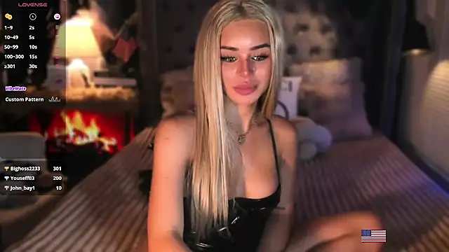 ZyraGoddes: онлайн-секс-чат