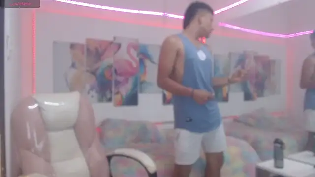 DominantBoy4 Webcam-Show