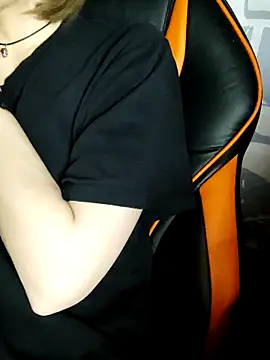 Aashikalaa's Live XXX Chat