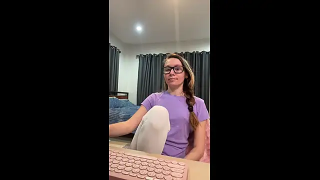 PocketElsaのライブXXXチャット