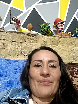 LuisaFernanda170823のライブXXXチャット