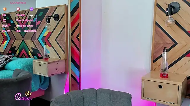 NaiirobiSwan élő XXX-chatje