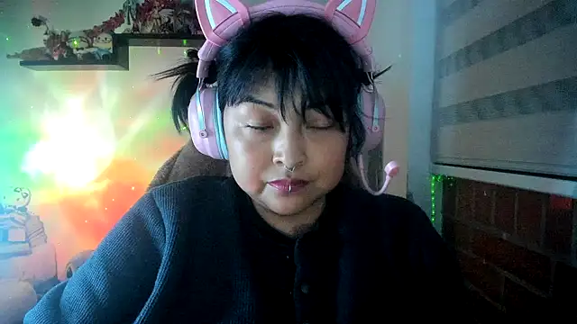 Shaddycute_のライブXXXチャット