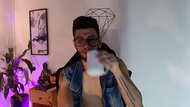 Colby_brown03: онлайн-секс-чат